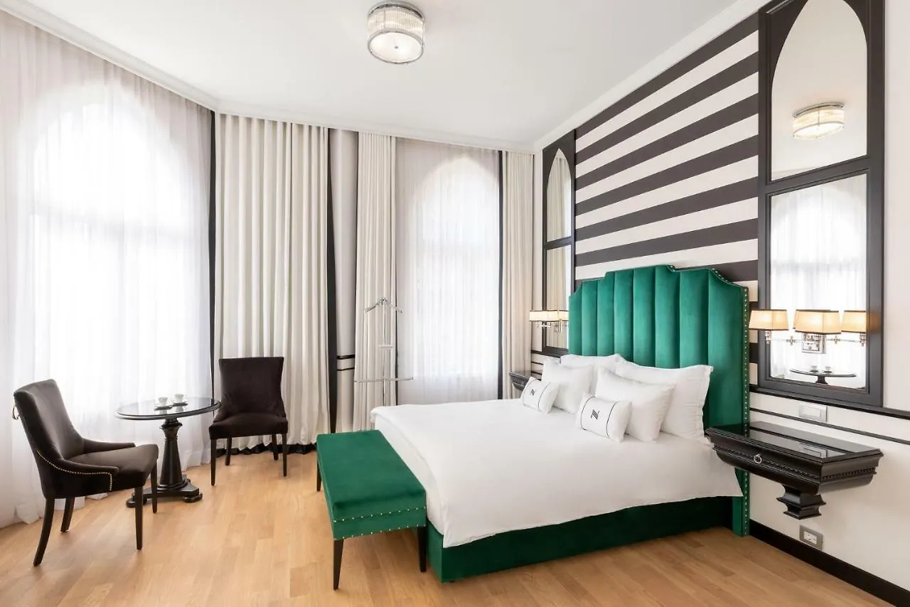 En Hotel إزمير